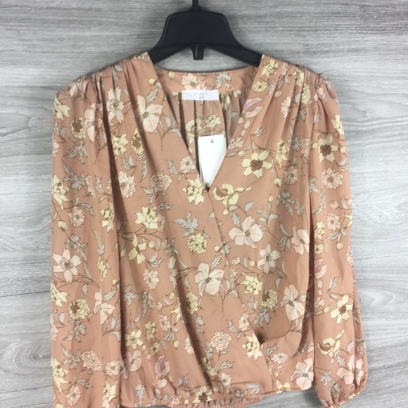 Elodie Drape Front Surplice Blouse - Picture 4 of 7